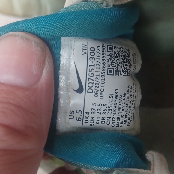 Nike Vapormax - Picture 8 of 8